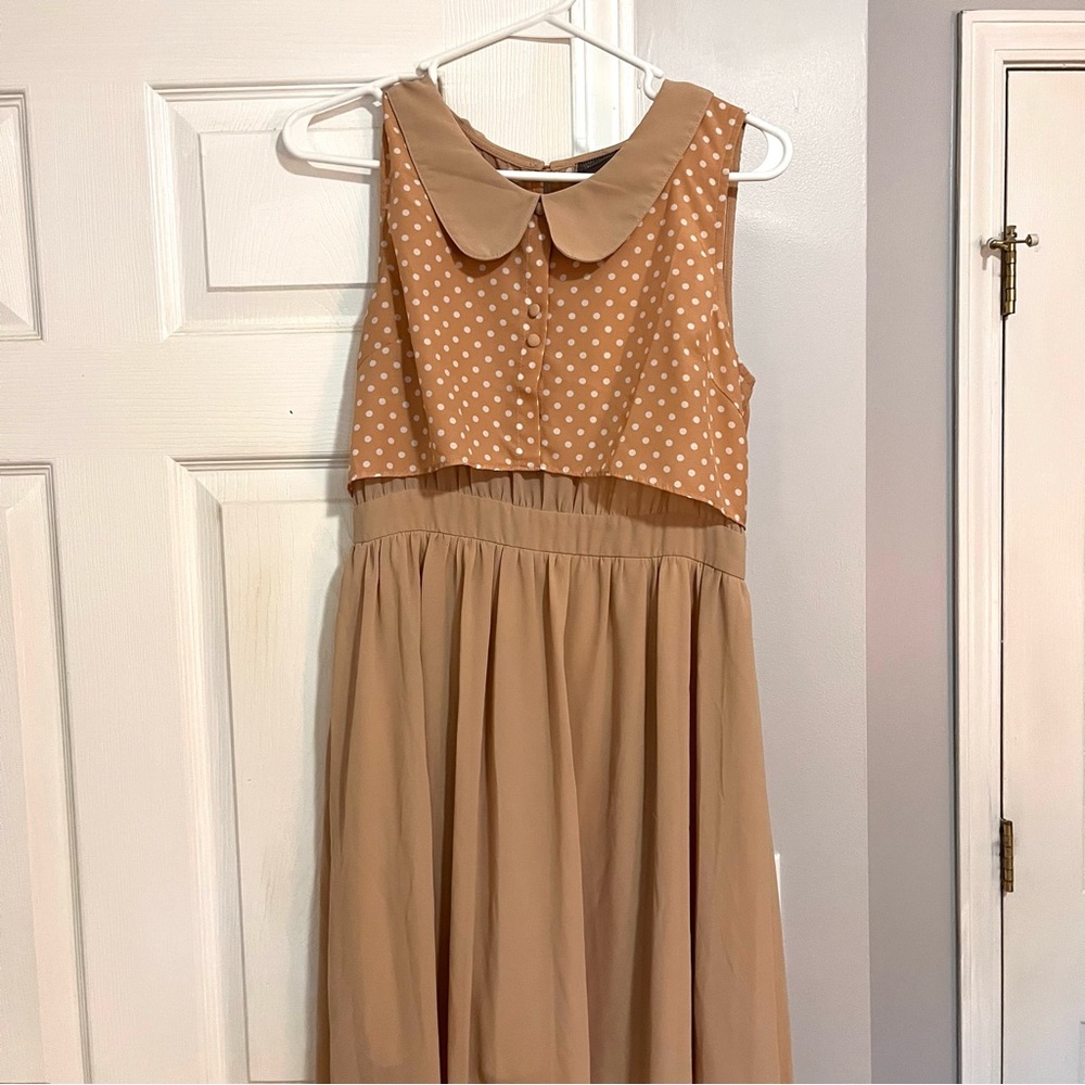 ModCloth Polka Dot Dress Peter Pan Collar Medium Taupe Blush Pink